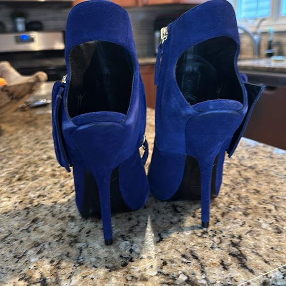 Blue booties - Picture 5 of 7